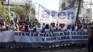 Paro docente en Neuquén con dudas sobre el regreso a las escuelas