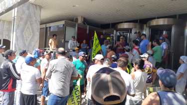 Hubo acuerdo y levantaron el corte sobre ruta 22 en Chichinales