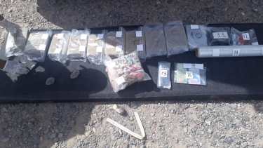 La Policía de Río Negro secuestró droga en el camión proveniente de Rosario y en allanamientos en Bariloche. Gentileza