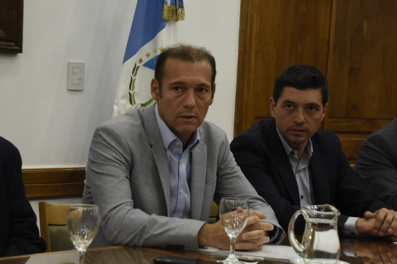 El gobernador Omar Gutiérrez podrá tomar crédito público por 140 millones de dólares, entre otras medidas. Foto: archivo Juan Thomes.