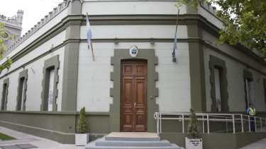 Los ceramistas piden al gobierno provincial que intervenga y de una solución al conflicto. ( Foto: Florencia Salto).-