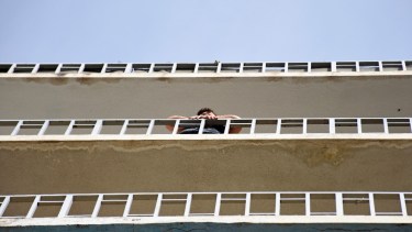 Hasta ahora son ocho profesionales que prestan este servicio, dirigido a quienes viven algún tipo de padecimiento en cuarentena. Foto Florencia Salto.