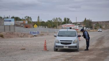 El puente de un solo carril en Las Perlas. Foto: Yamil regules