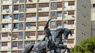 Recomiendan  a los ciudadanos a quedarse en su casa para prevenir la pandemia. Foto: Florencia Salto
