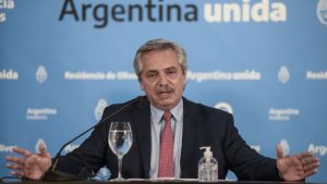 Fernández define la prórroga de la cuarentena: recibe al comité de expertos de salud