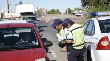 La Policía Caminera realizó controles en el acceso a la provincia. Foto: Florencia Salto. 