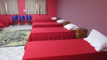 El centro de capacitación cuenta con camas, cocina, baños y espacios para permitir aislamiento de personas. (Foto gentileza)
