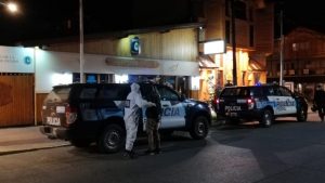 Los detuvieron por violar la cuarentena y descubrieron que llevaban drogas