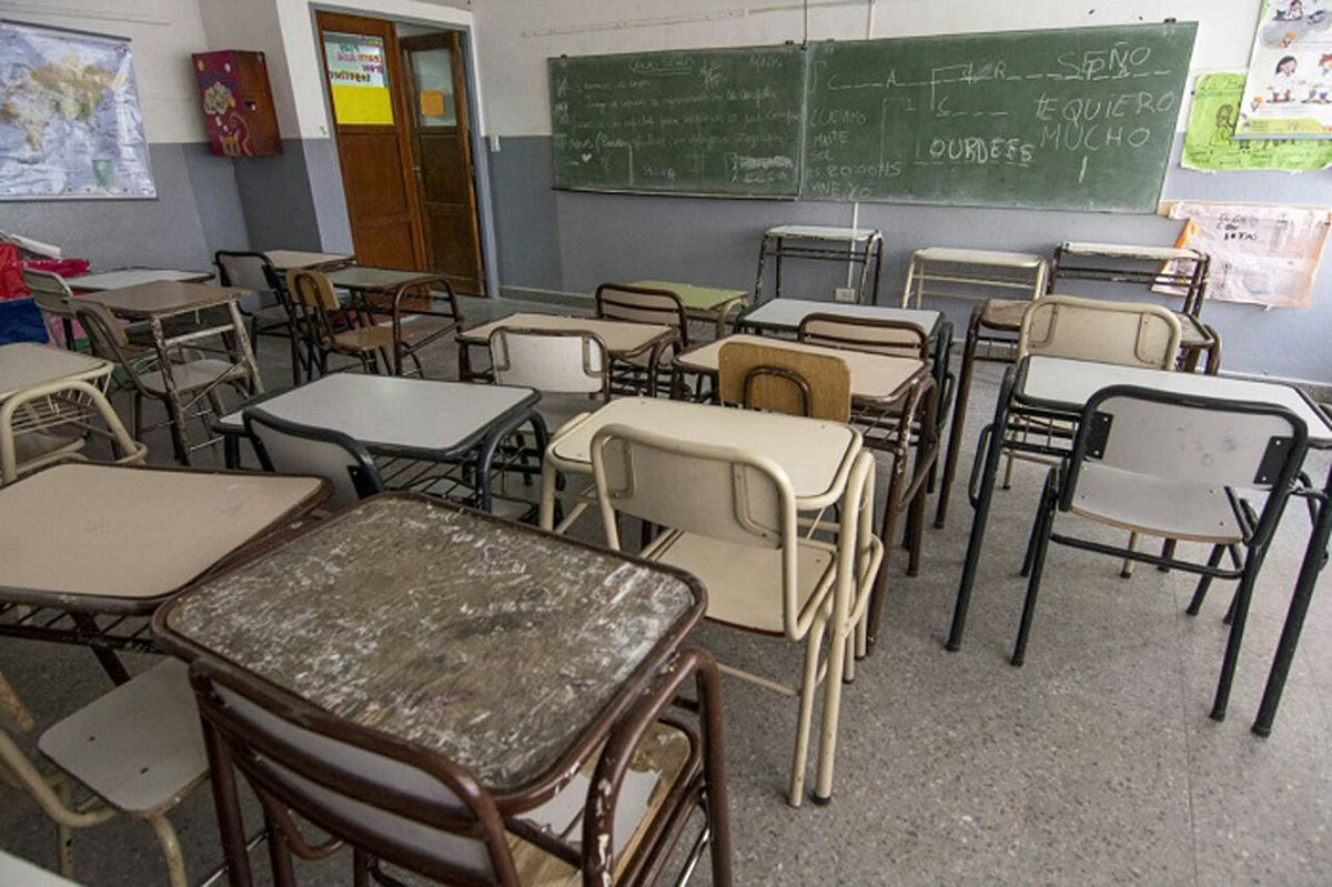 “La escuela no es una isla y está circunscripta a lo que pasa en la sociedad", aseguró el supervisor Ricardo Fernández. Foto: archivo