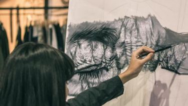 La joven neuquina expondrá en Nueva York cuando se supere la pandemia mundial del coronavirus. (Foto: Gentileza)