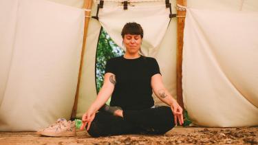 Guillermina en una práctica de respiración. Foto: gentileza. 