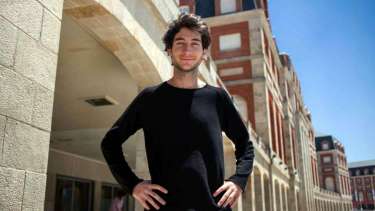 Cine: Juan Grandinetti habla de «Ni héroe ni traidor»