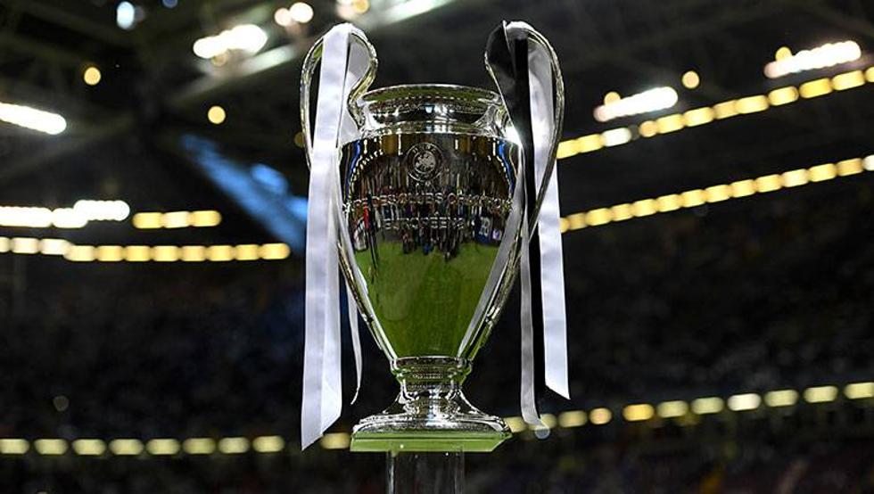 La final de la Champions League se iba a disputar el 30 de mayo, en Estambul. 