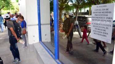 La delegación Viedma no atiende al público. Foto: Marcelo Ochoa.