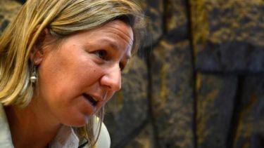 María Eugenia Martini dijo estar dispuesta a que se donen o recorten las remuneraciones de los legisladores si lo dispone el Presidente o la gobernadora. Foto: archivo