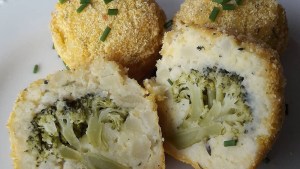 ¿A qué no tenías estas bombas de papa y brócoli?