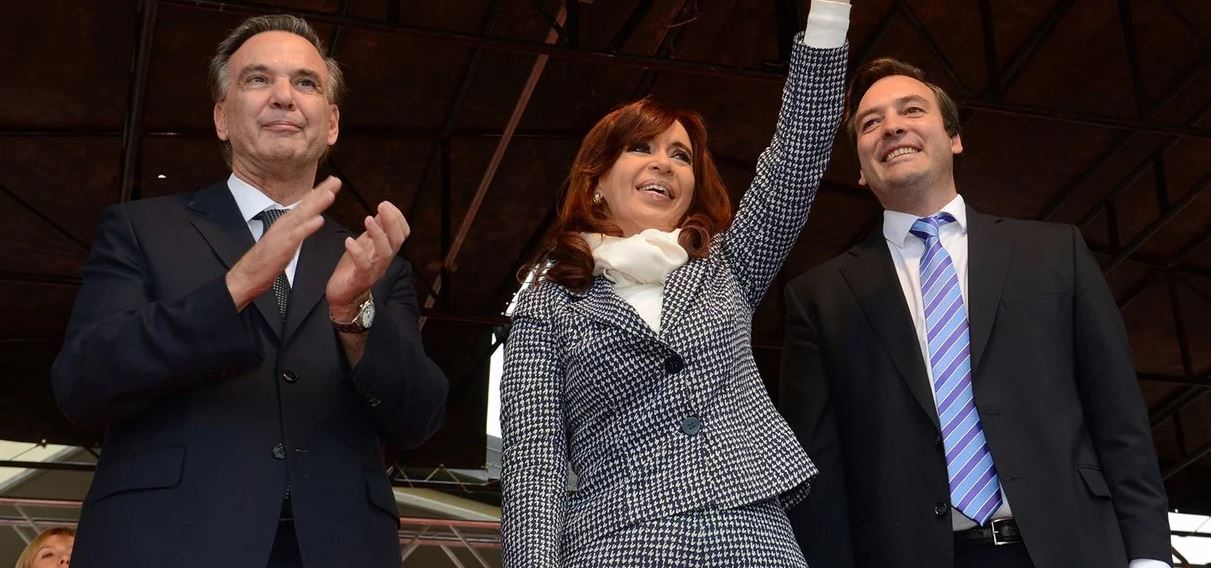 Soria y Pichetto, junto a la vicepresidenta Cristina Kirchner, durante su visita a Roca hace algunos años.