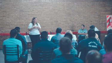 Coronavirus: capacitan a policias de Viedma