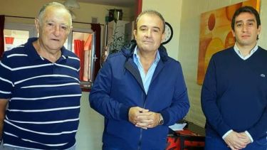 Héctor Ralli junto al intendente Pedro Pesatti y el jefe de Gabinete, Marcos Castro.