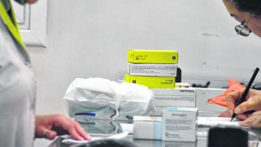 Ante la emergencia por coronavirus se autorizaron las recetas digitales pero aún se tramita el cobro de las consultas para los médicos.