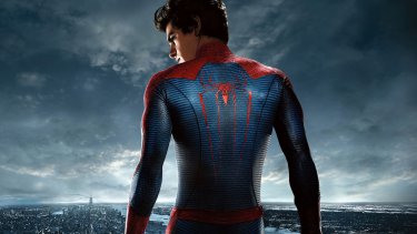Andrew Garfield en la piel (y el traje) de El Hombre Araña.