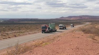 El convoy que transporta el equipo (Foto: Gentileza)