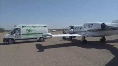 El pequeño fue trasladado este mediodía en un avión sanitario a Buenos Aires. Foto: gentileza FM Patagonia.-