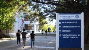 La Universidad del Comahue iniciará cursadas con «presencialidad cuidada»