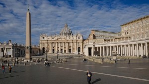 El Vaticano pide regulaciones para que la inteligencia artificial no contribuya a la desinformación