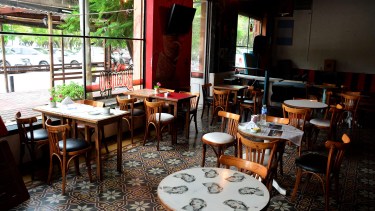 El sector del comercio y servicios golpeado por la pandemia. Fotos: Marcelo Ochoa.