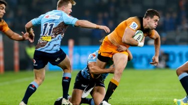 La ministra de Salud, Andrea Peve vistó el hospital de Zapala.