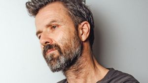 El líder de Jarabe de Palo regresa con nueva canción despúes de haber anunciado su retiro