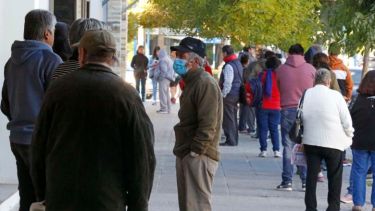 En cinco provincias argentinas el uso de barbijos es obligatorio. (FOTO: Juan Thomes)