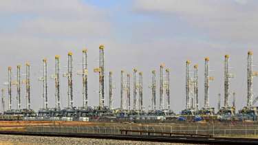 La producción de shale en Estados Unidos esta limitada y en menos de un mes bajaron más de 200 equipos. 