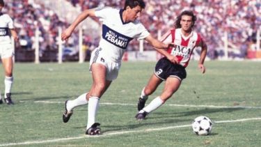 "Terremoto" Perdomo se ganó el apodo por su famoso gol.