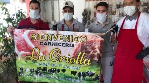 La empatía y solidaridad de una carnicería viedmense en plena pandemia