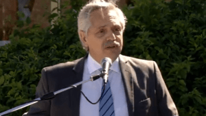 Fernández: «No estamos acá para dejar caer empresas y argentinos sin trabajo»