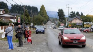 Murió un joven atropellado cuando cruzaba una avenida de Bariloche