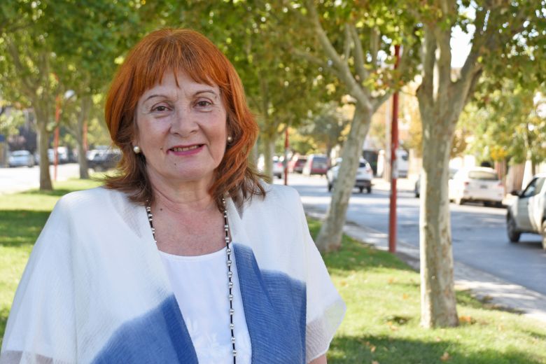 Educación Landriscini dijo que buscan promover los vínculos en el hogar