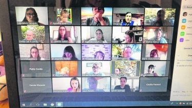 El jueves de la semana pasada la Legislatura de Neuquén realizó una prueba piloto para evaluar el funcionamiento de la plataforma y la conectividad. Foto: Gentileza. 