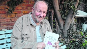 Las historias del abuelo Alejandro ahora se leen en francés