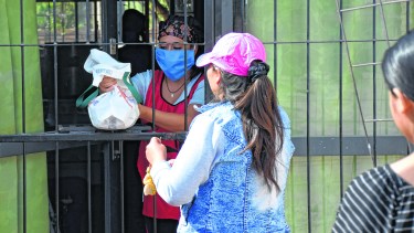 Creció la demanda de asistencia alimentaria durante la cuarentena. (Foto archivo)