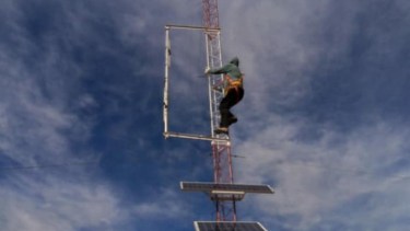 "Para nosotros es vital poder tener una comunicación fluida con la zona rural" sostuvo el intendente Raúl Hermosilla. (Foto: municipio de Comallo)