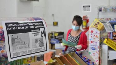 Comerciantes respetan las medidas vigentes dispuestas por el municipio. (Foto: gentileza municipalidad de Los Menucos).