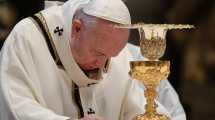 Imagen de El papa pidió condonar deudas y que se «relajen» sanciones a países afectados por coronavirus