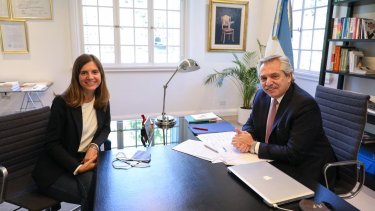 La titular de Anses y el presidente Fernández.