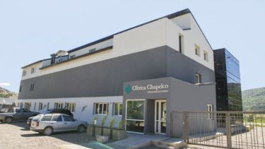 Un hombre se cayó de cabeza a un pozo en Junín de los Andes.  Fue trasladado a la Clínica Chapelco, donde le hicieron una intervención quirúrgica, ayer por la noche. (Foto: Gentileza.)