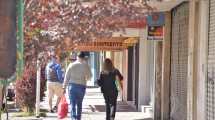 Imagen de Comercios y ópticas podrán volver a trabajar en la cuarentena