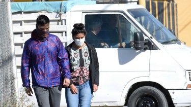 Desde hoy multan a quienes no usen barbijo o tapaboca en Neuquén