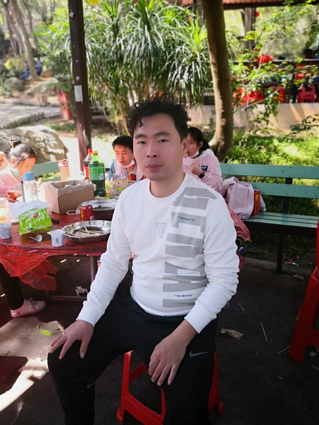 Fang Xiang, tal su verdadero nombre, junto a sus familiares en Putian, provincia de Fujian.